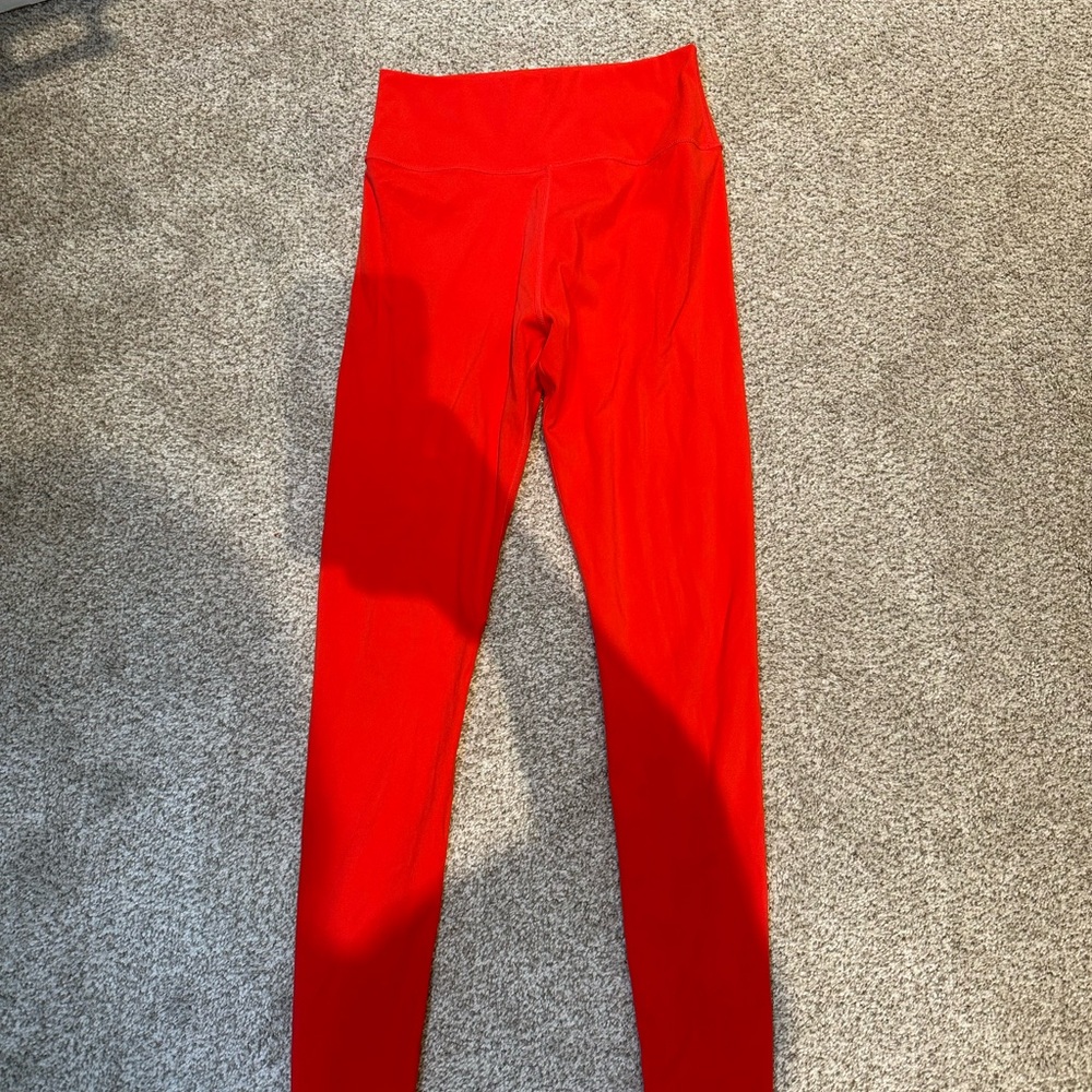 DAILY DRILLS red leggings